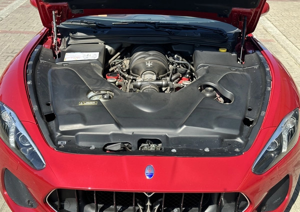 Maserati GranCabrio cena 330000 przebieg: 25600, rok produkcji 2018 z Warszawa małe 211